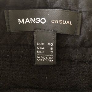 Mango mini black textured skirt, with pockets